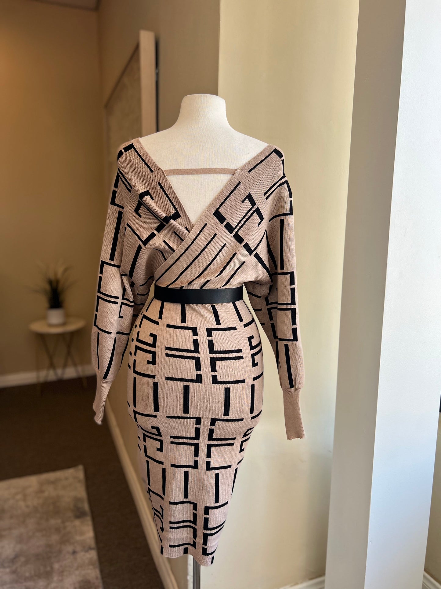 Knitted Long Sleeve MIDI Dress