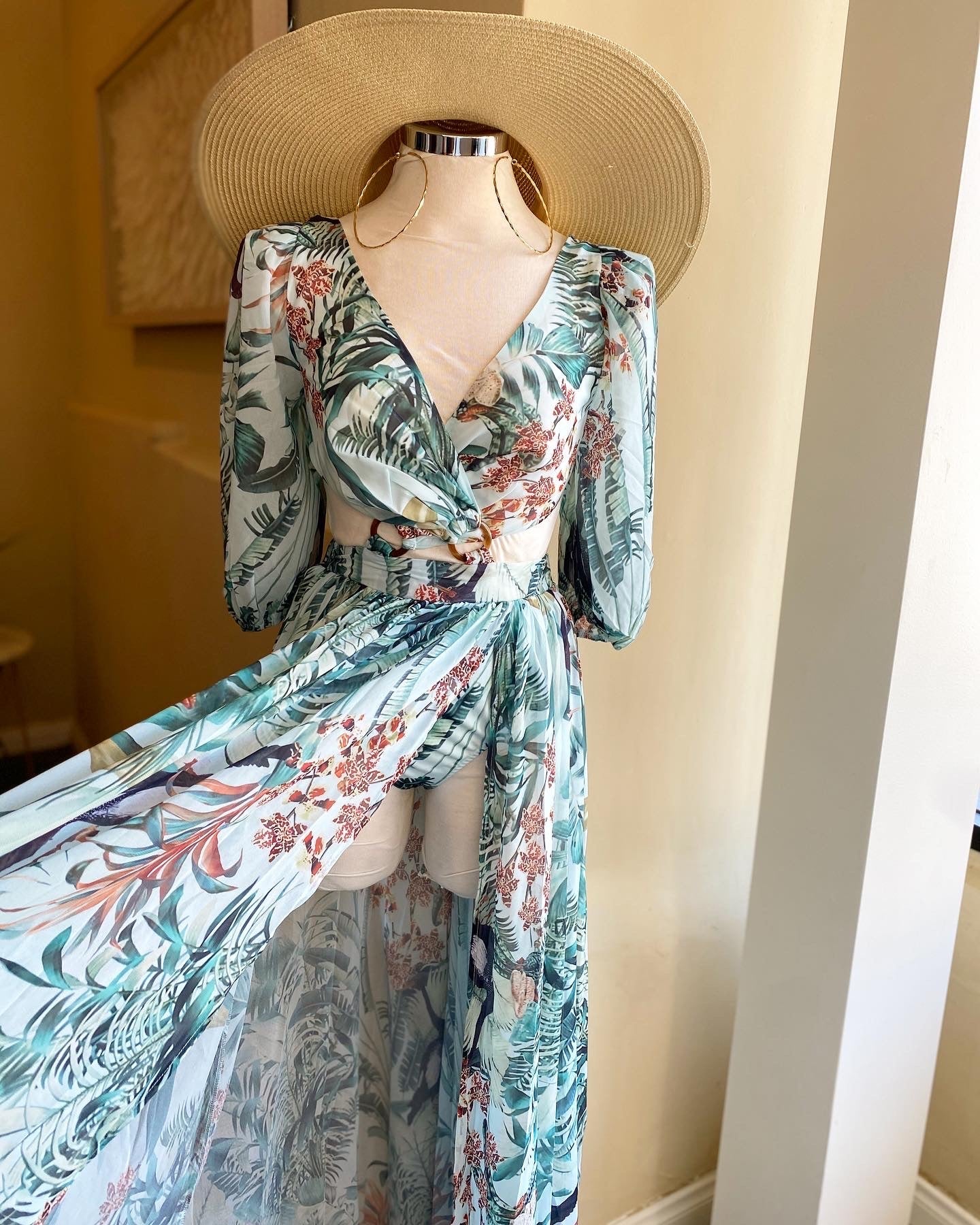 Leafy Front Tye Backless Maxi Dress
