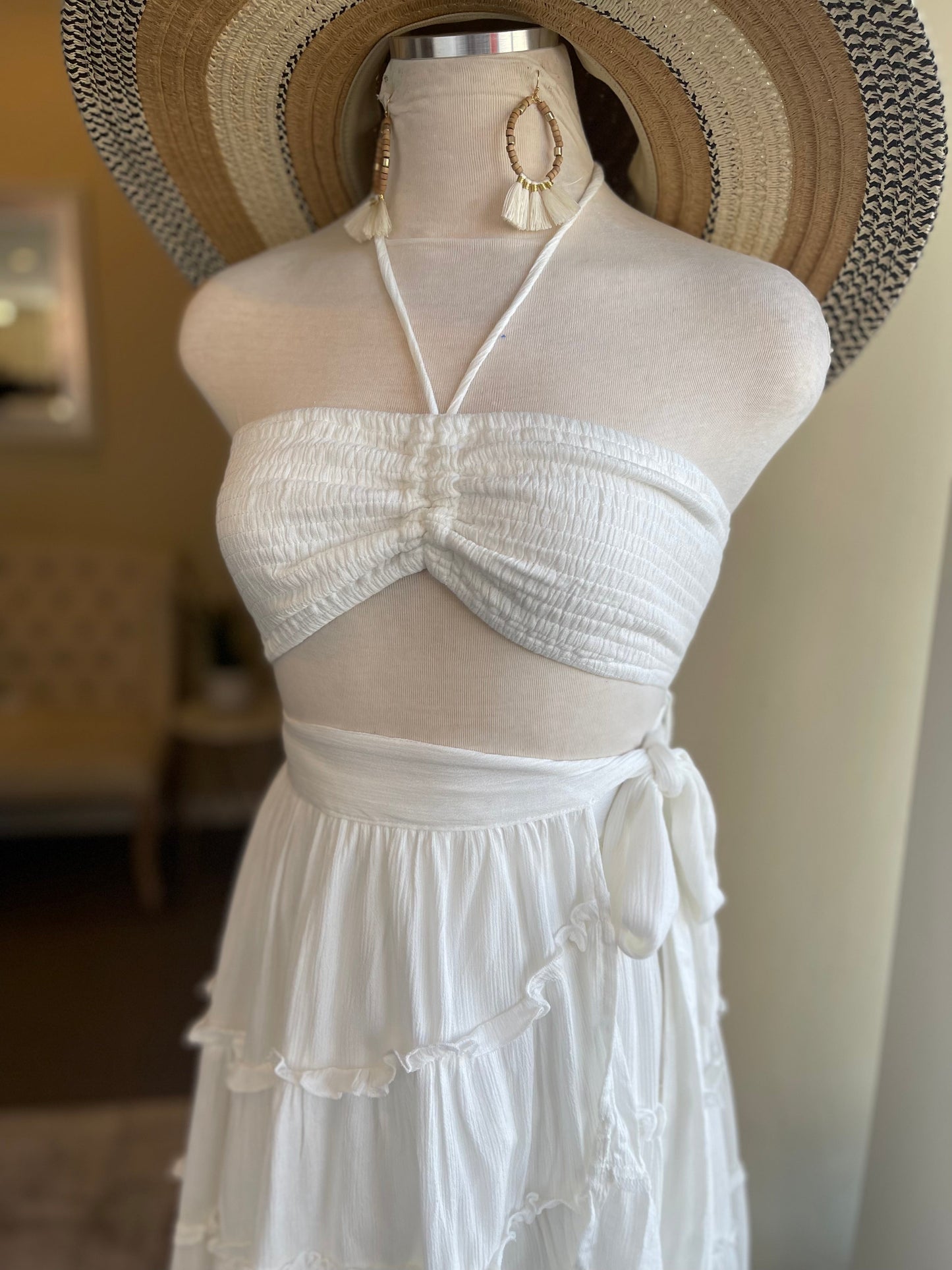 O/S Cutout Tiered Mini