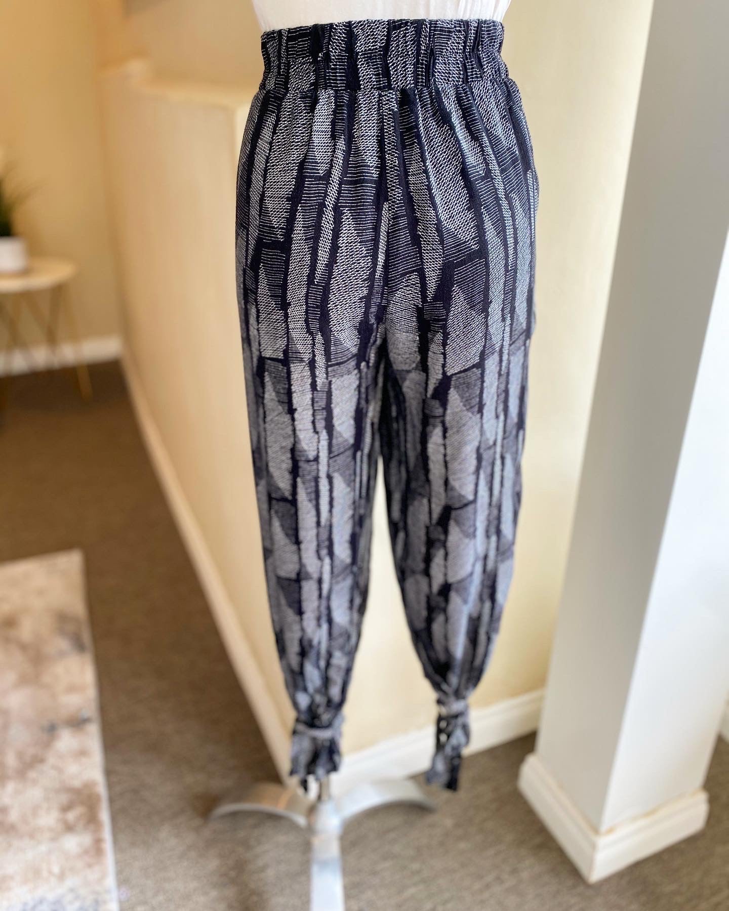 Doodle Printed Woven Pants