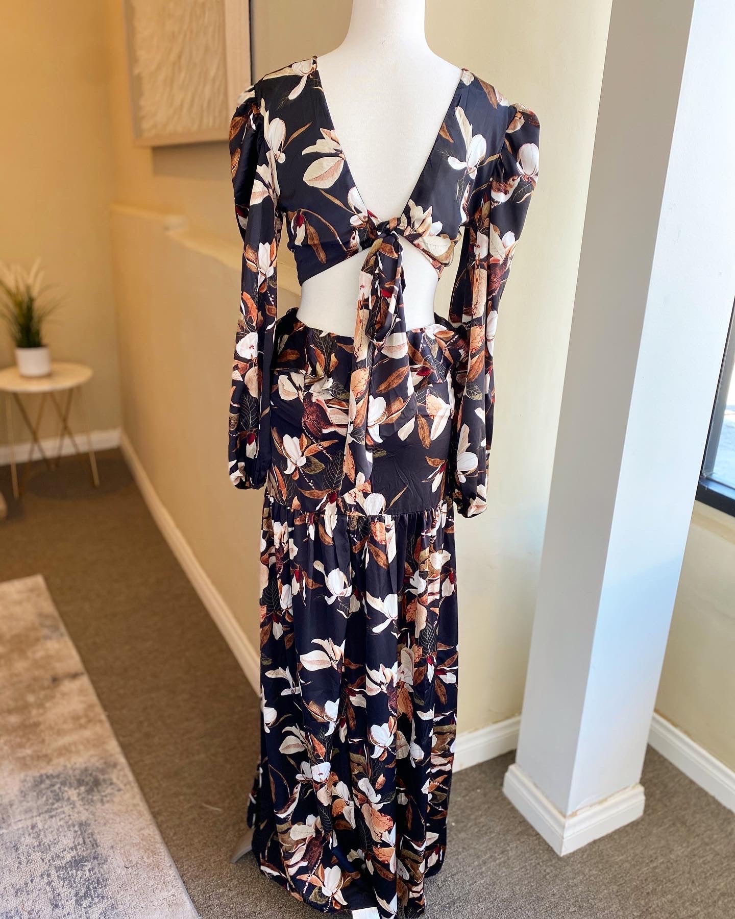 Front Tye Cut Out Maxi FINAL SALE