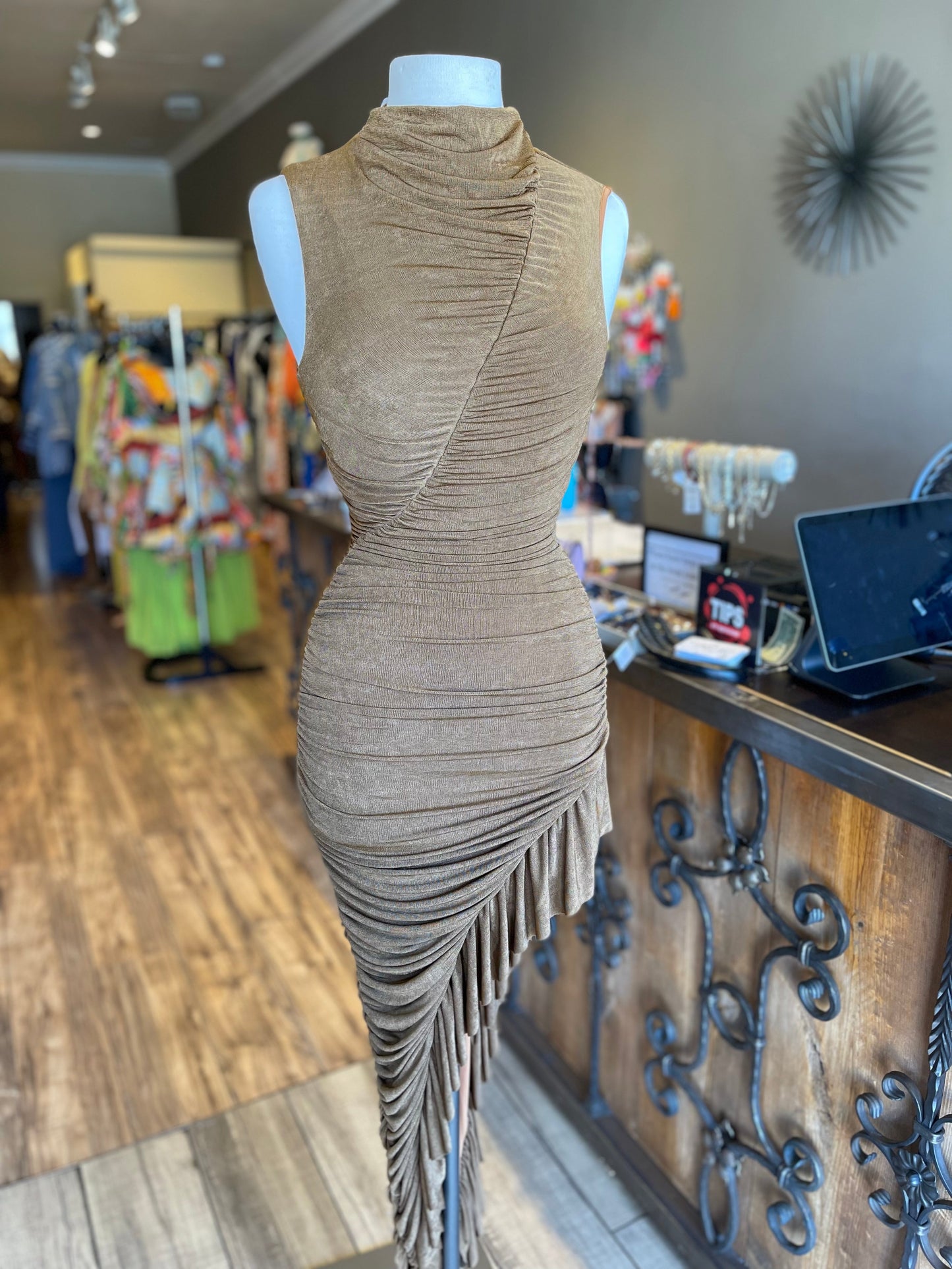 Sleeveless Scrunge Slit Dress