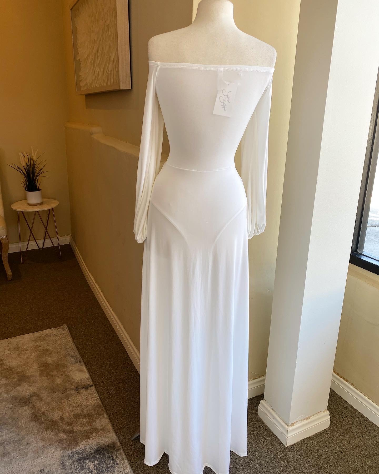 O/S Long Sleeve Side Slit Dress