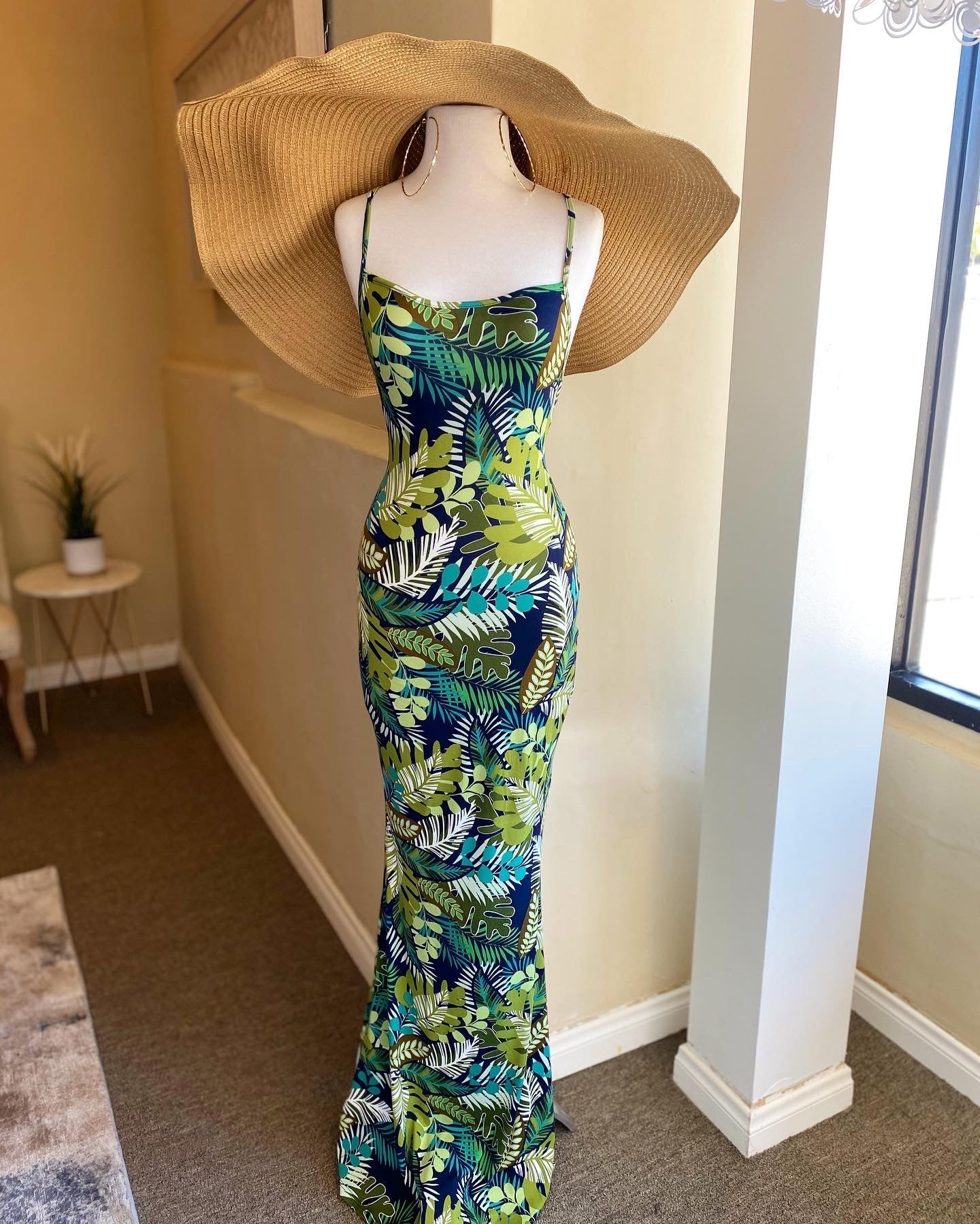 Cross Back Sleeveless Mermaid Dress FS
