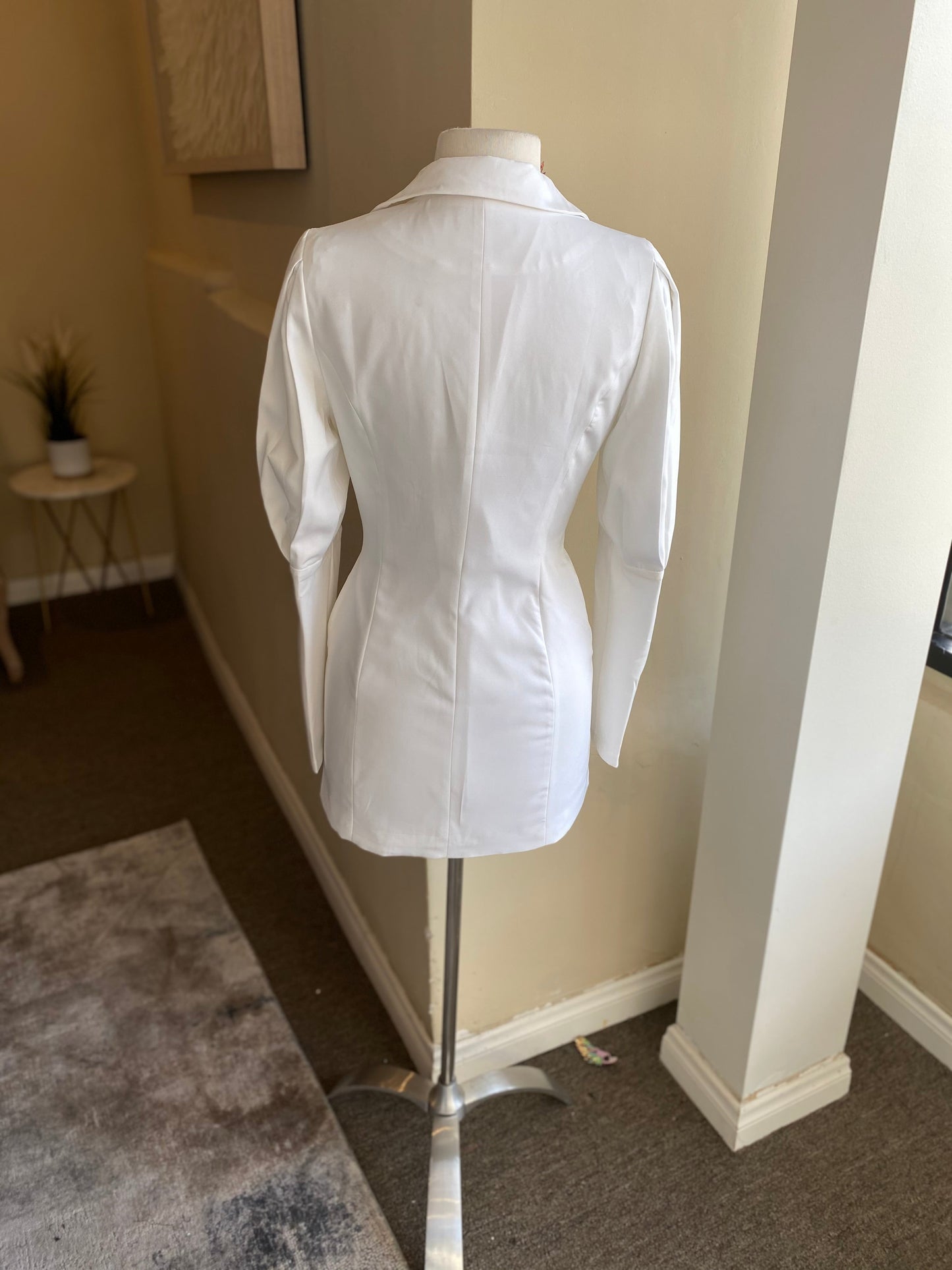 White Pouf Arm Blazer