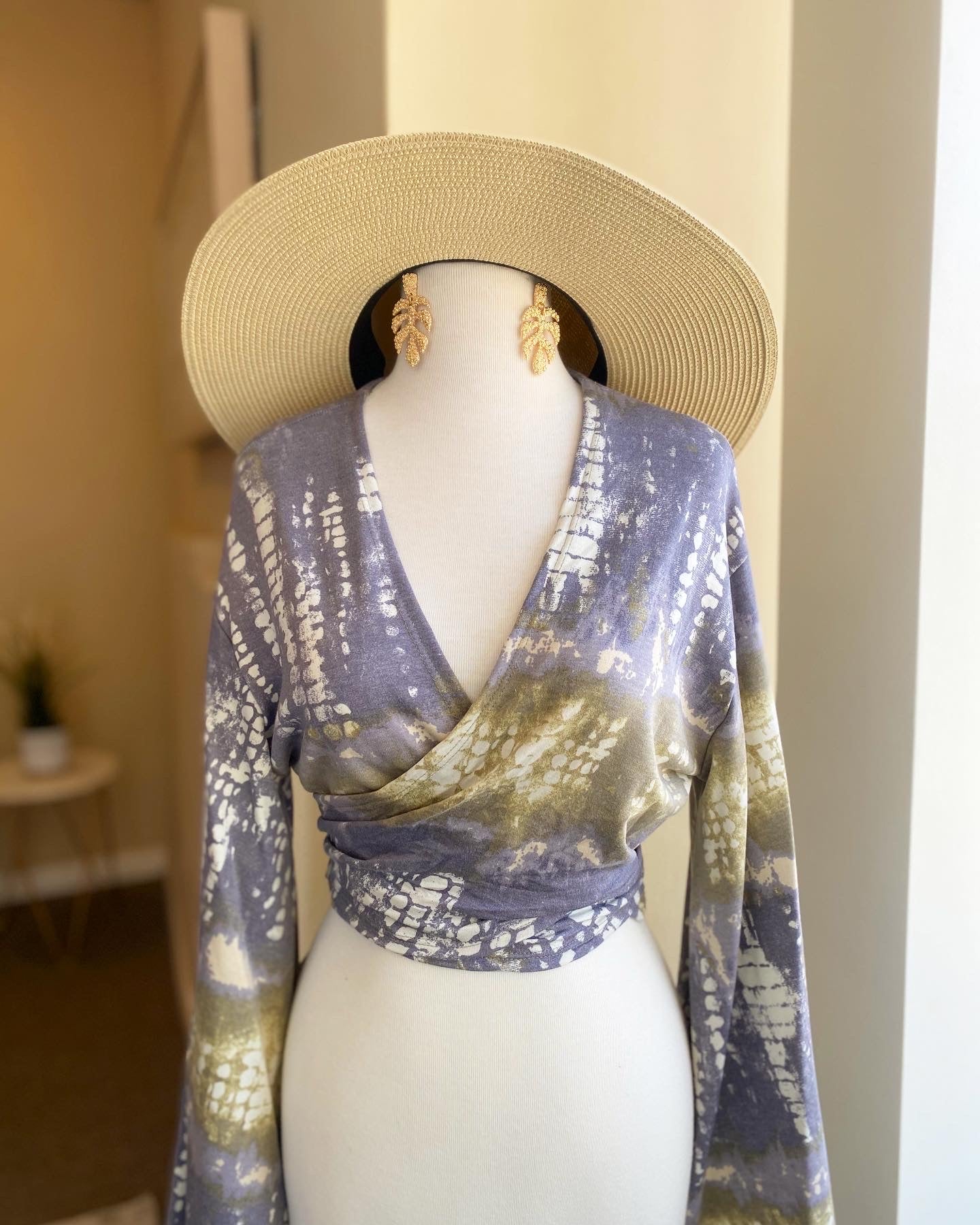 Marble Flare Arm Tie Top