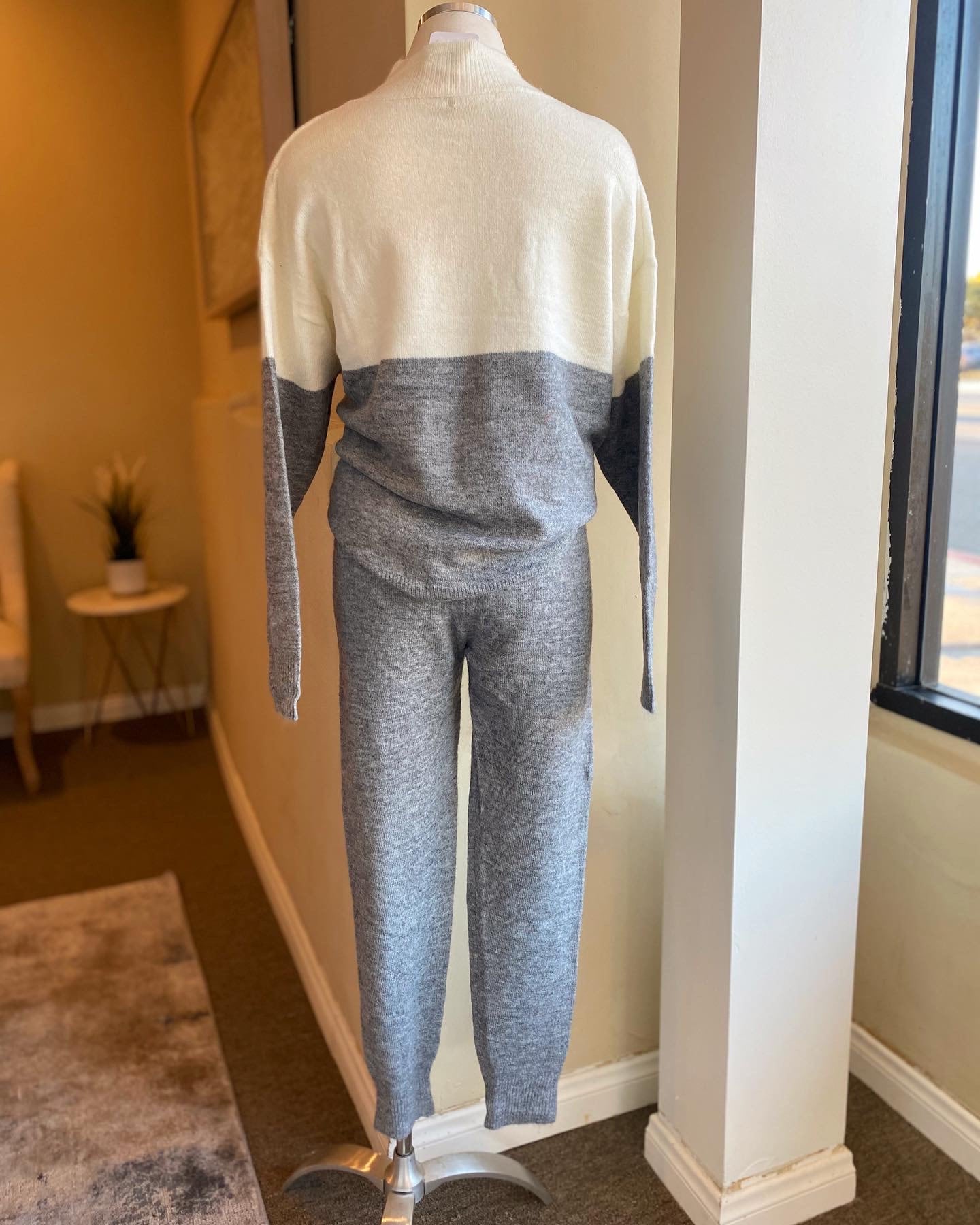 Two Tone Turtle Neck Set