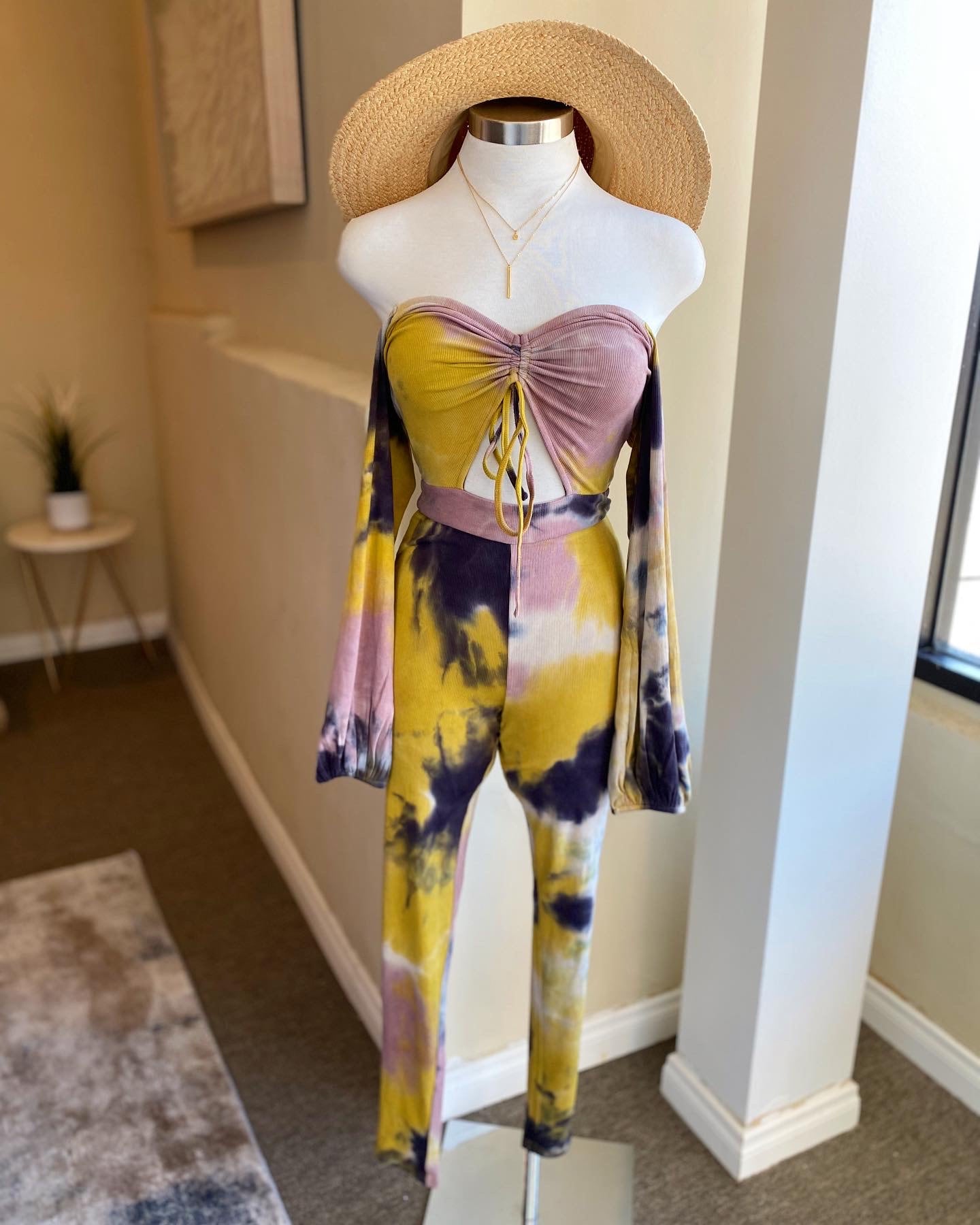 O/S Tie Dye Key Hole Jumper