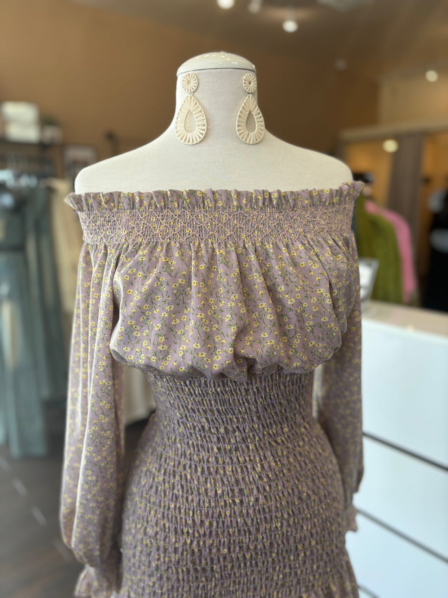 O/S Scrunge Ruffle Bottom Dress