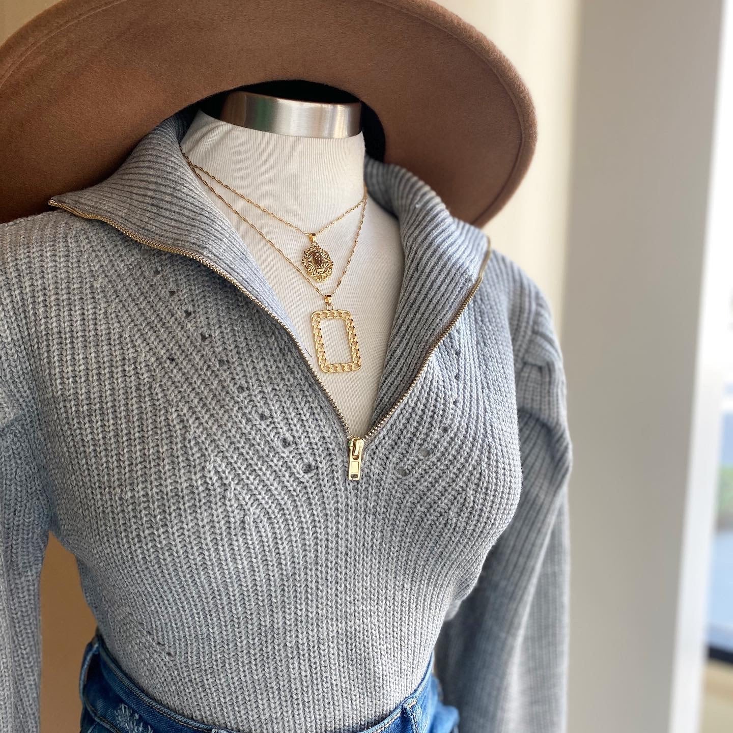 Zip UP Crop Sweater