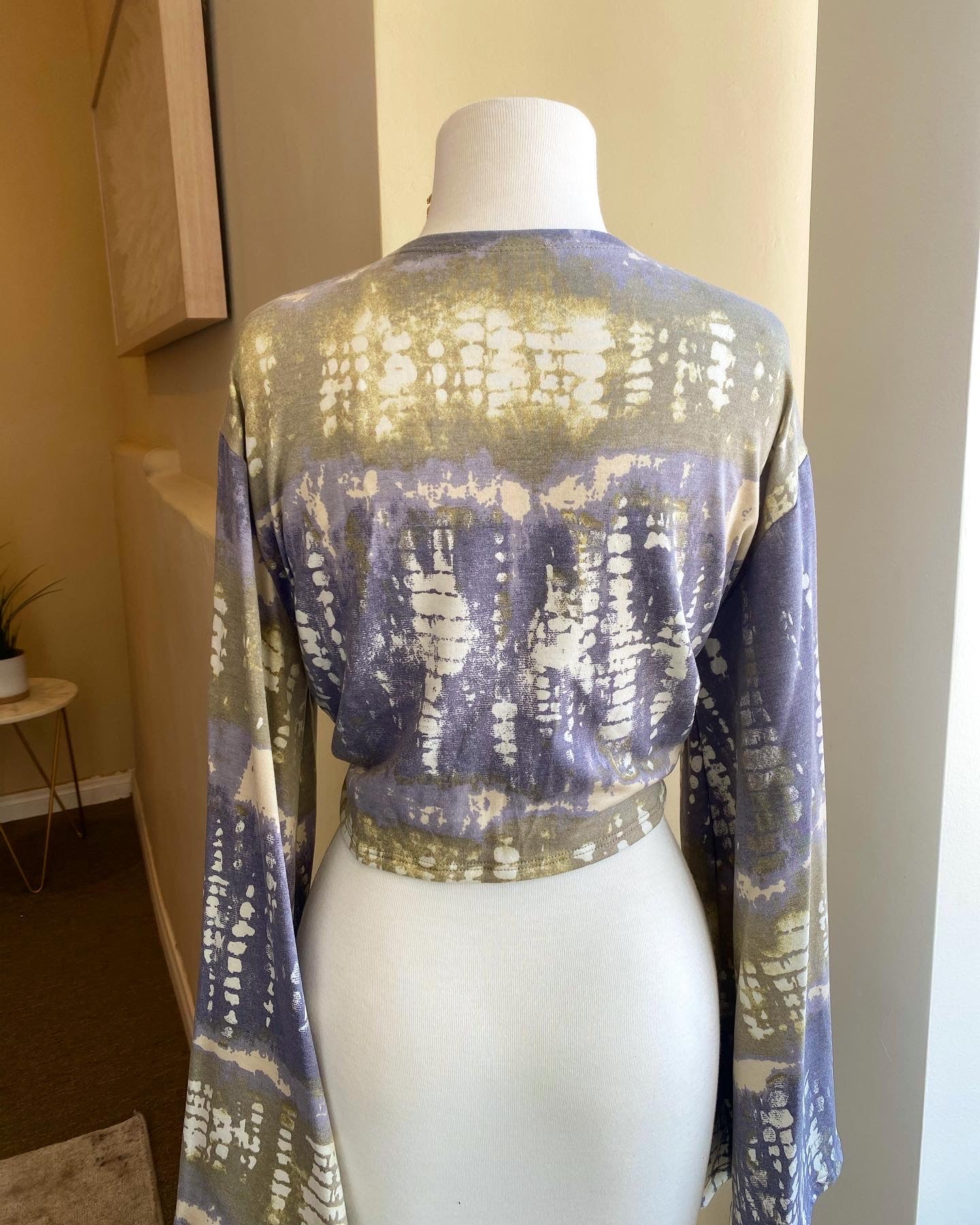 Marble Flare Arm Tie Top