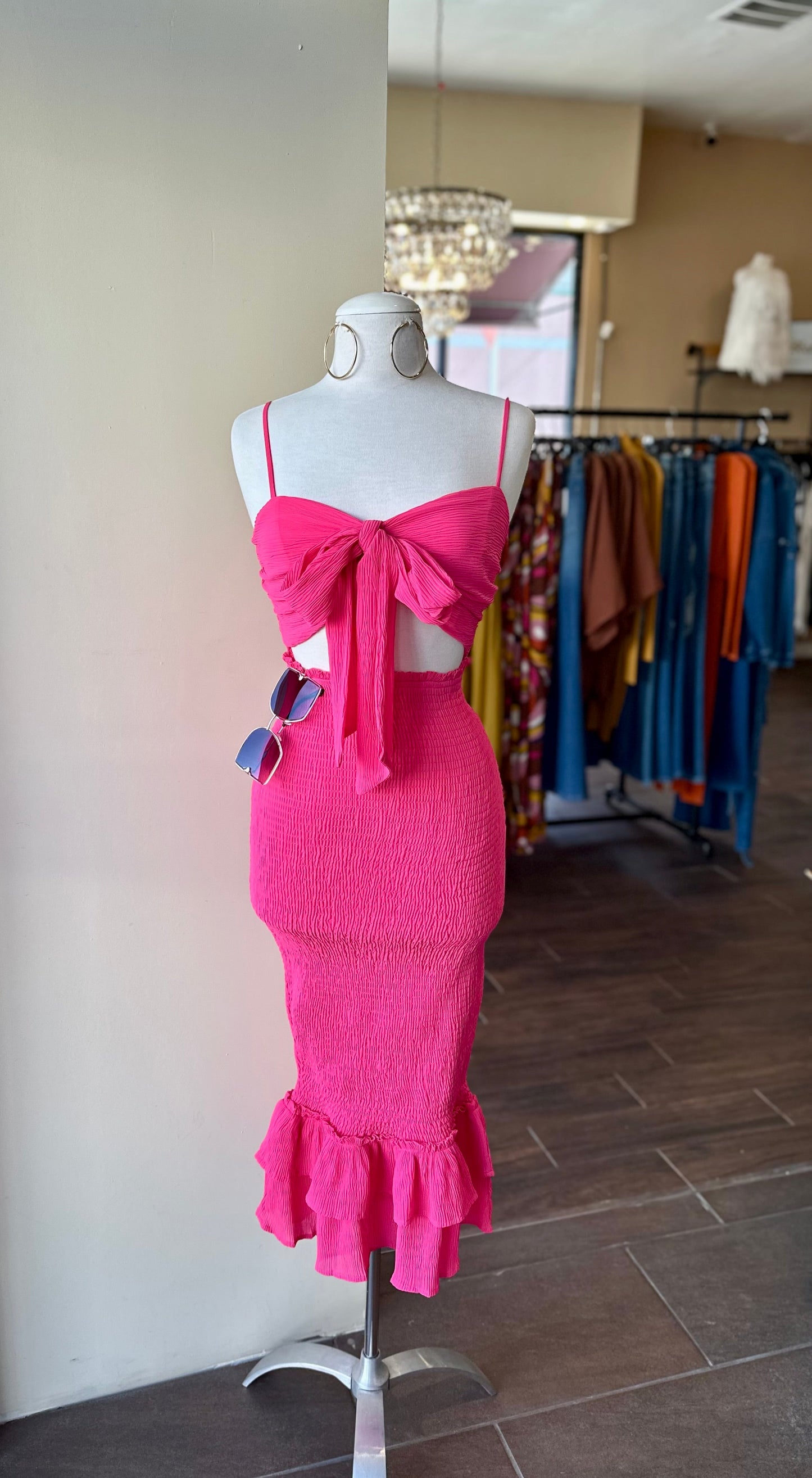 Thin Strap Cutout Scrunge MIDI