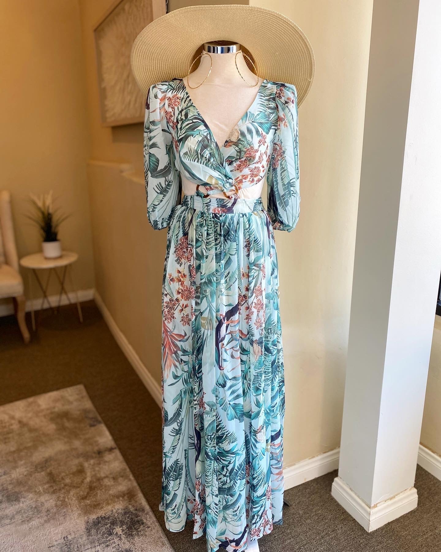 Leafy Front Tye Backless Maxi Dress